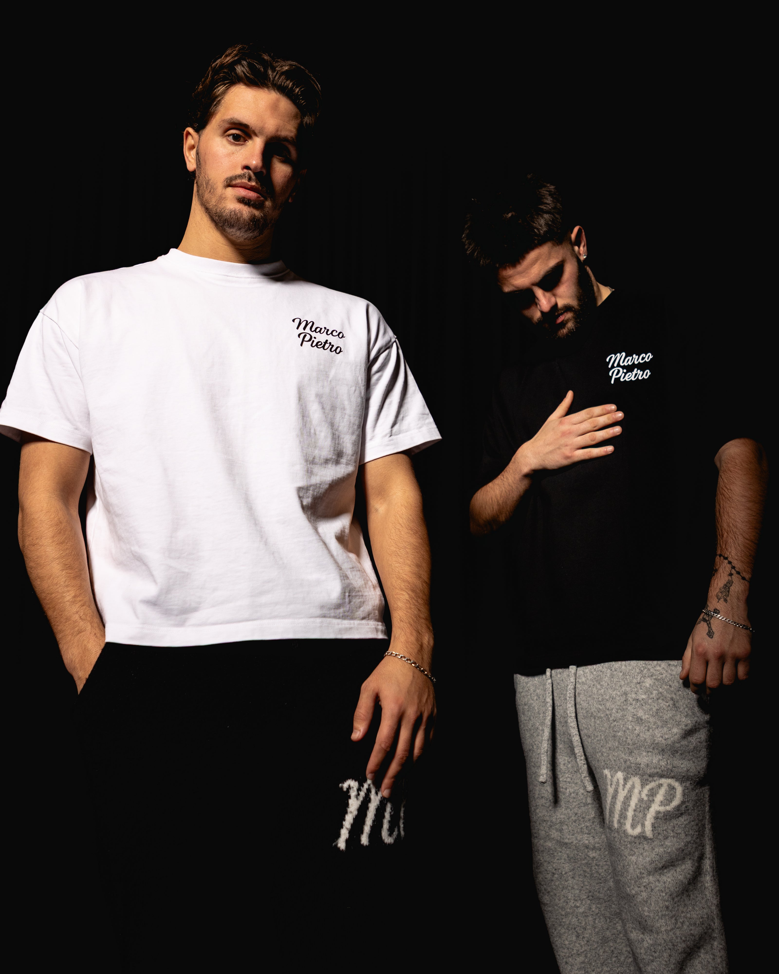 White mens oversized original logo T-shirt